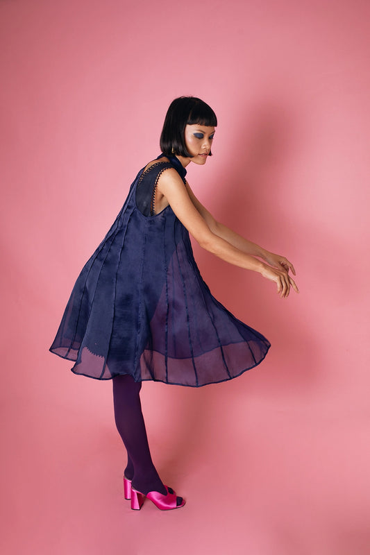 ORGANZA FLARE DRESS IN NAVY
