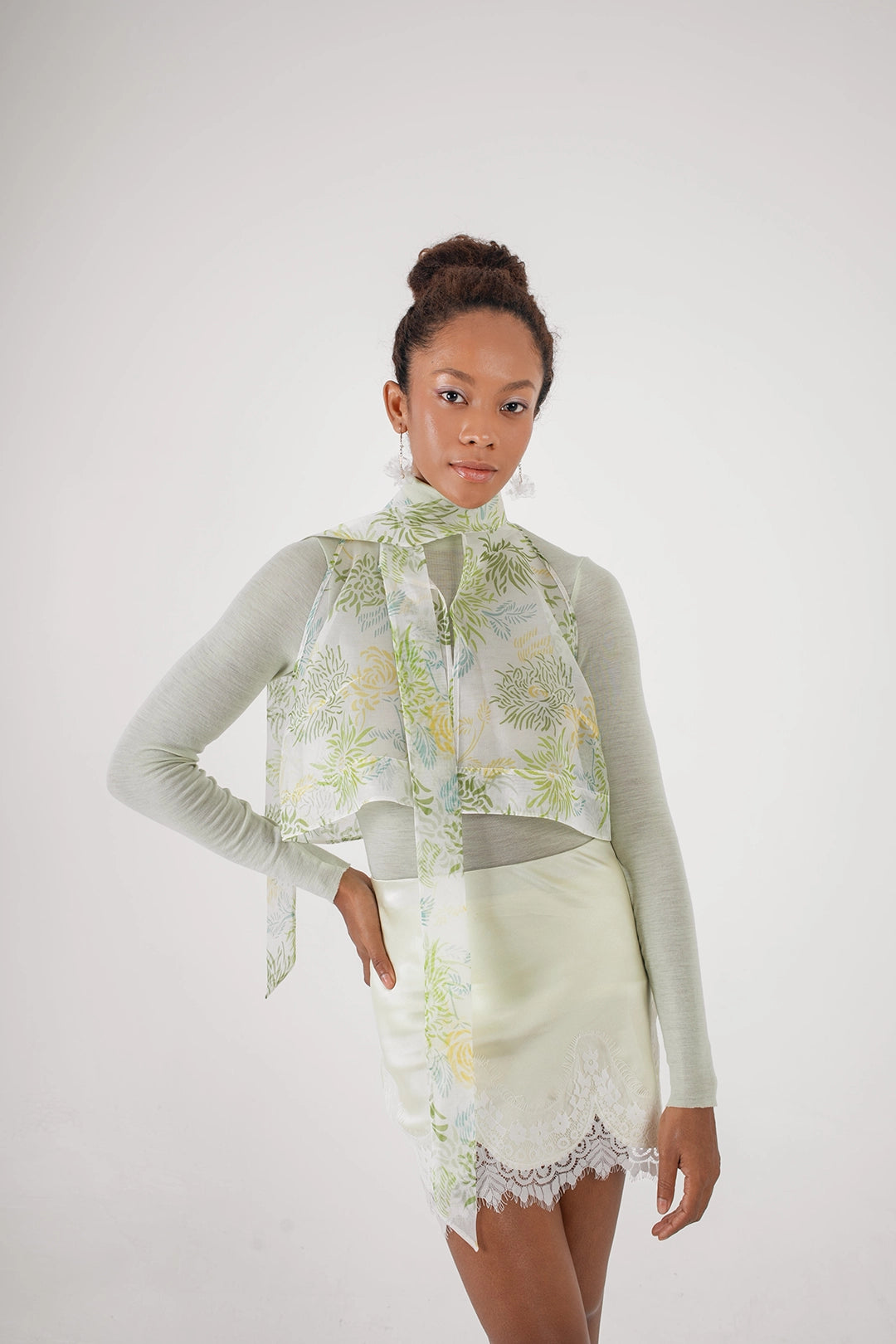 ORGANZA CROP TOP IN PATTERN GREEN